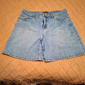 Duck Head Light Blue Jean Shorts Inseam 6 Inches Size 12